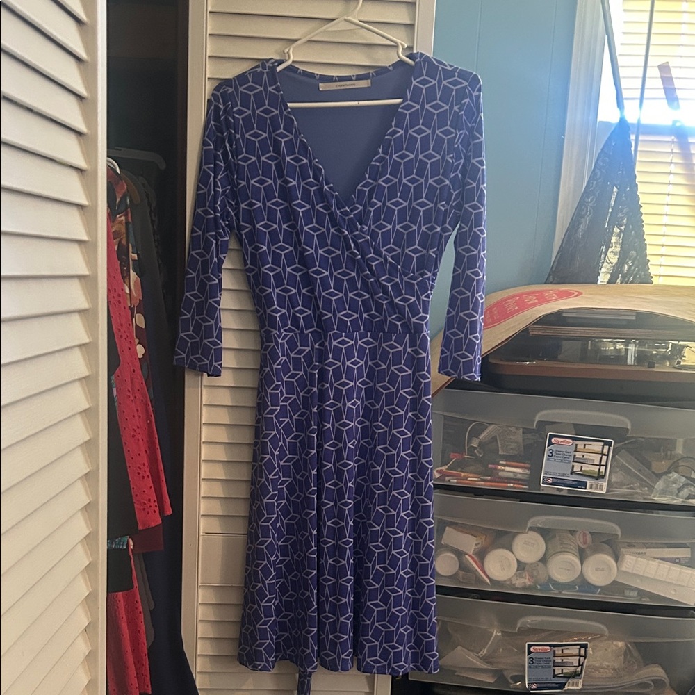 41 Hawthorn Blue Geometric Long Sleeve Dress